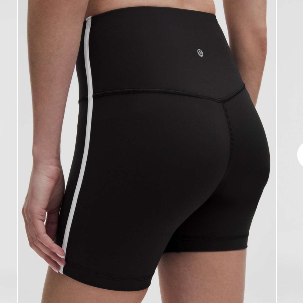 NWT 0 Lululemon Align Hi-Rise Stripe Short 6” inseam Black Activewear Workout - Picture 2 of 10